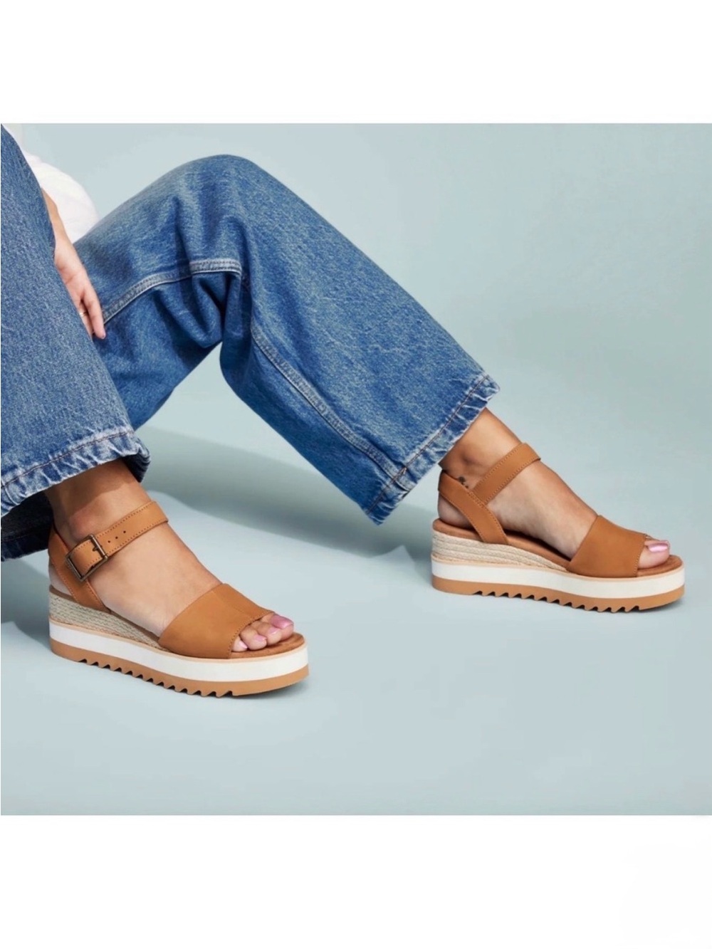TOMS NWOT Diana Tan Leather Platform Espadrille Wedge Sandals Women 6.5 10019757